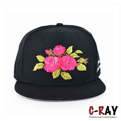 6 panels black snapback cap with rose flat embroidery